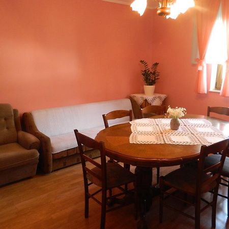 Vacation Home Kuca Za Odmor Красно-Поле Экстерьер фото